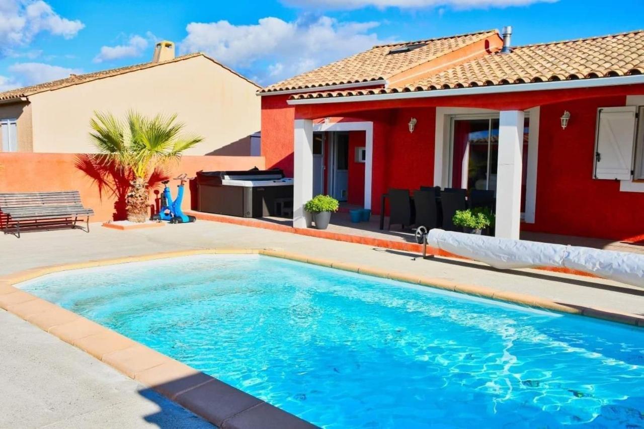 Villa Elegante A Carcassonne Avec Jardin Et Jacuzzi Exterior photo